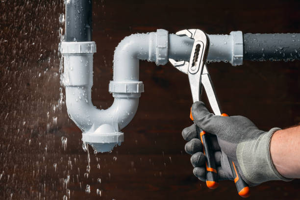 Professional Plumbing technician working in Bunker Hill, IL
